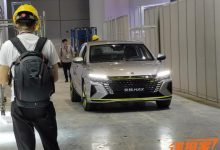 2021上海车展探馆：东风风神奕炫MAX-深圳汽车网