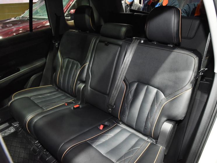 江铃福特 领裕 2021款 7座顶配 江铃福特 领裕 2021款 7座顶配