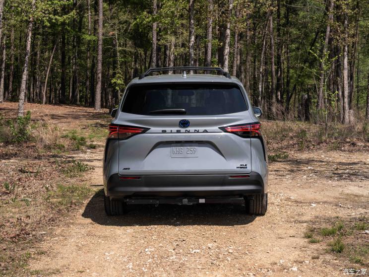 丰田(进口) Sienna 2022款 Woodland Special Edition 丰田(进口) Sienna 2022款 Woodland Special Edition