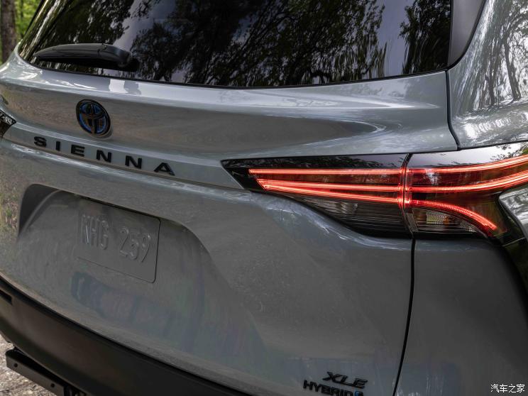 丰田(进口) Sienna 2022款 Woodland Special Edition 丰田(进口) Sienna 2022款 Woodland Special Edition