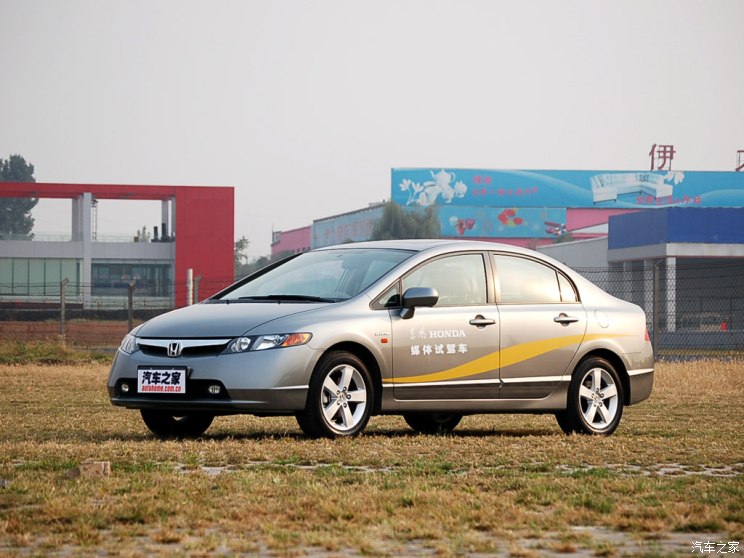 东风本田 思域 2006款 1.8L 自动豪华版 东风本田 思域 2006款 1.8L 自动豪华版