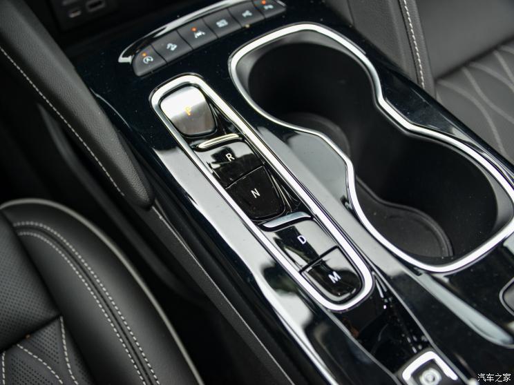 上汽通用别克 昂科威Plus 2021款 Avenir艾维亚 上汽通用别克 昂科威Plus 2021款 Avenir艾维亚