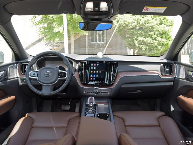 沃尔沃亚太 沃尔沃XC60 2022款 B5 四驱智雅豪华版 沃尔沃亚太 沃尔沃XC60 2022款 B5 四驱智雅豪华版