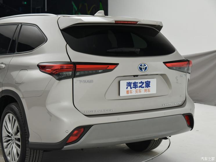 广汽丰田 汉兰达 2022款 双擎 2.5L 四驱至尊版 7座