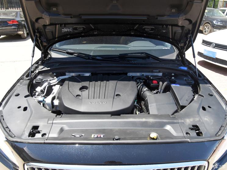 沃尔沃亚太 沃尔沃S90 2022款 B5 智远豪华版 沃尔沃亚太 沃尔沃S90 2022款 B5 智远豪华版