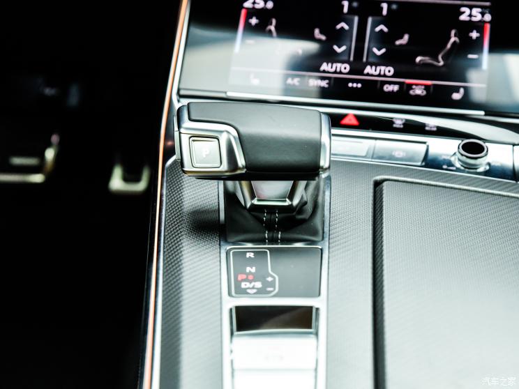 上汽奥迪 奥迪A7L 2021款 55 TFSI quattro 先行版 上汽奥迪 奥迪A7L 2021款 55 TFSI quattro 先行版