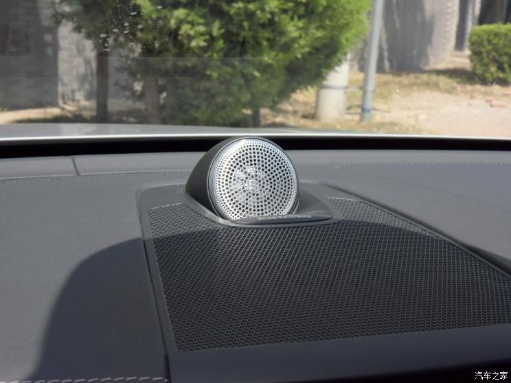 沃尔沃亚太 沃尔沃XC60 2022款 B5 四驱智雅豪华版 沃尔沃亚太 沃尔沃XC60 2022款 B5 四驱智雅豪华版