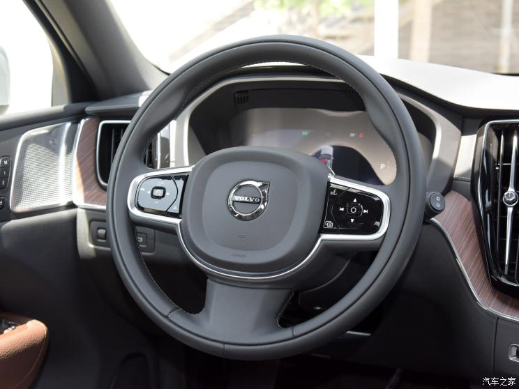 沃尔沃亚太 沃尔沃XC60 2022款 B5 四驱智雅豪华版 沃尔沃亚太 沃尔沃XC60 2022款 B5 四驱智雅豪华版