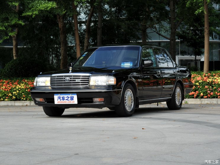 丰田(进口) 皇冠(进口) 1992款 基本型
