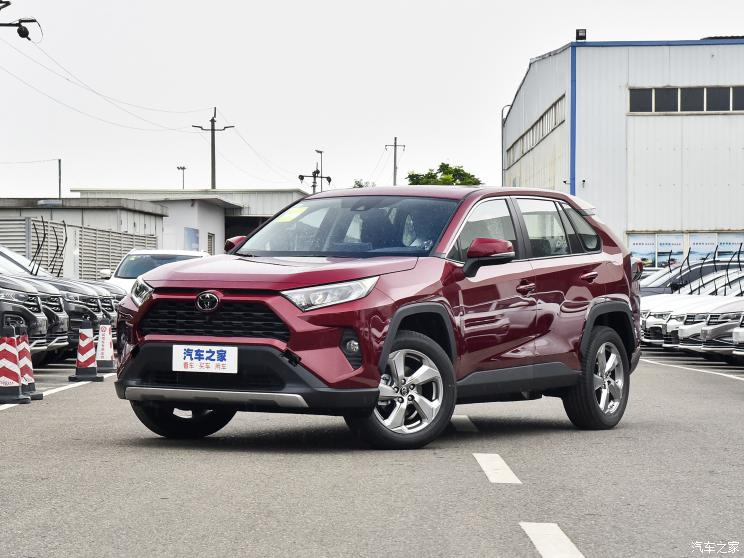 一汽丰田 RAV4荣放 2021款 2.0L CVT两驱风尚PLUS版 一汽丰田 RAV4荣放 2021款 2.0L CVT两驱风尚PLUS版