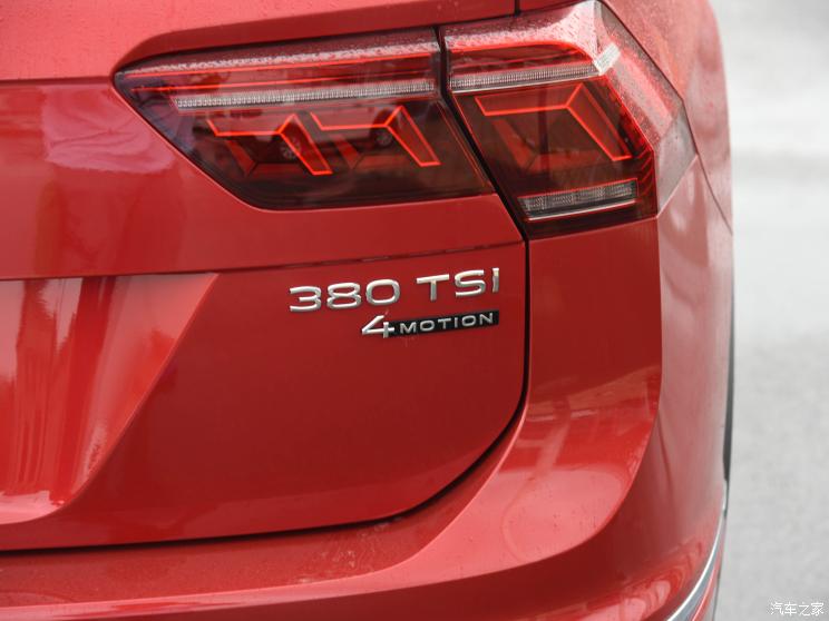 上汽大众 途观L 2022款 380TSI 自动四驱R-Line旗舰版7座 上汽大众 途观L 2022款 380TSI 自动四驱R-Line旗舰版7座