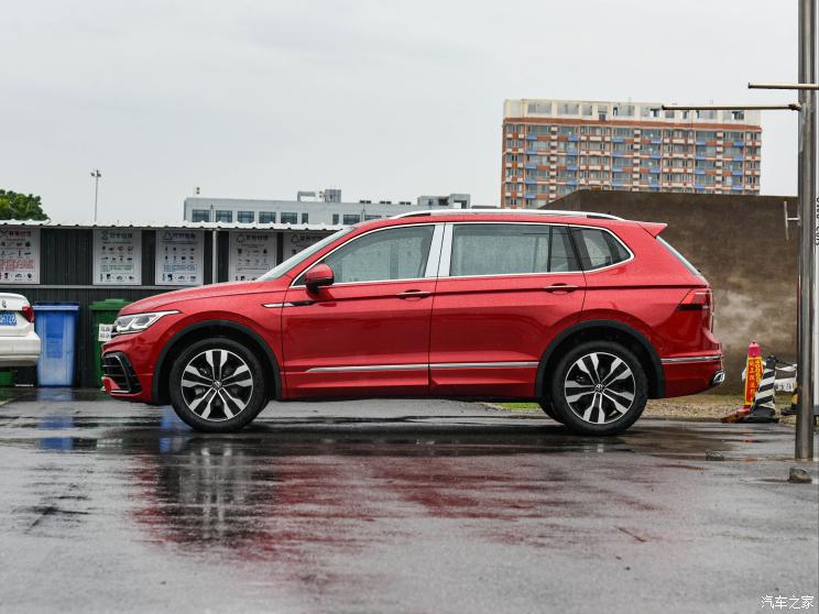 上汽大众 途观L 2022款 380TSI 自动四驱R-Line旗舰版7座 上汽大众 途观L 2022款 380TSI 自动四驱R-Line旗舰版7座