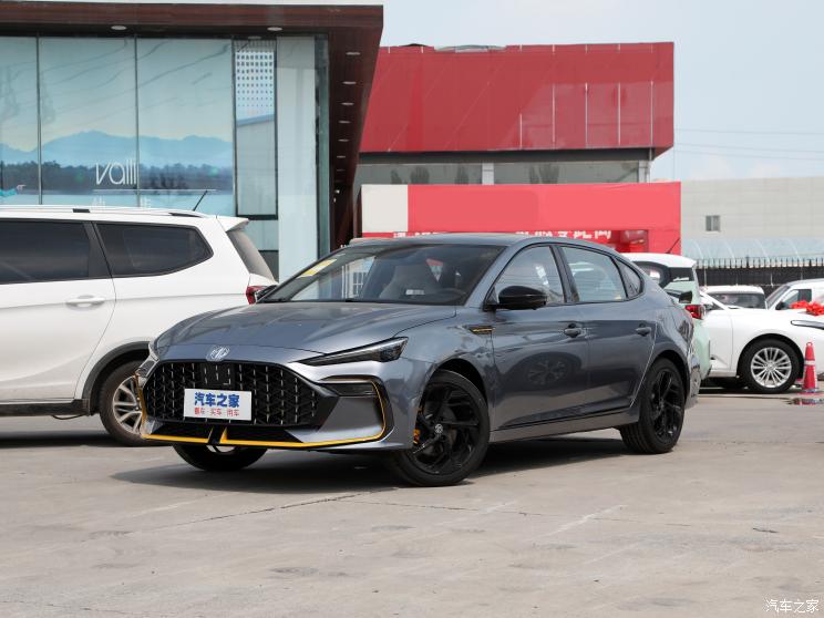 上汽集团 名爵6 2021款 Pro 1.5T 自动Trophy旗舰版 上汽集团 名爵6 2021款 Pro 1.5T 自动Trophy旗舰版