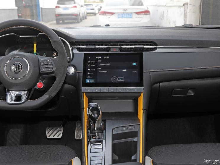 上汽集团 名爵6 2021款 Pro 1.5T 自动Trophy旗舰版 上汽集团 名爵6 2021款 Pro 1.5T 自动Trophy旗舰版