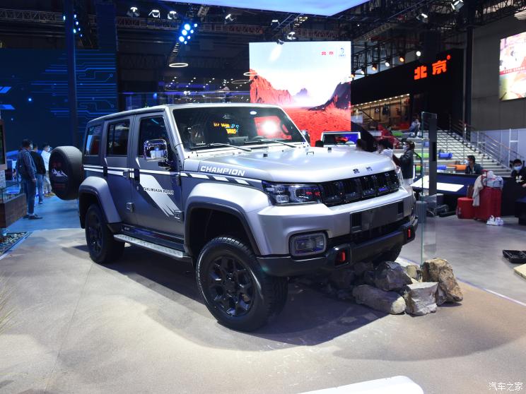 北京越野 北京BJ40 2021款 2.0T 自动环塔冠军版 北京越野 北京BJ40 2021款 2.0T 自动环塔冠军版