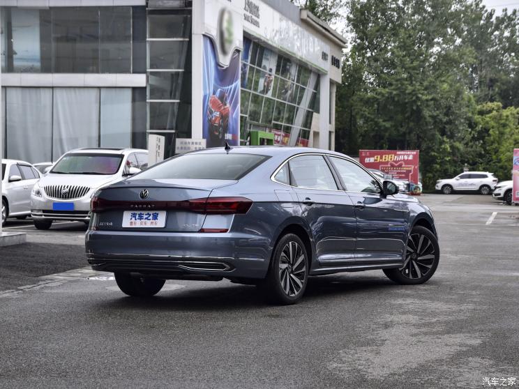 上汽大众 帕萨特 2022款 330TSI 星空尊贵版