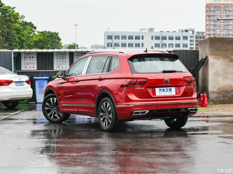 上汽大众 途观L 2022款 380TSI 自动四驱R-Line旗舰版7座 上汽大众 途观L 2022款 380TSI 自动四驱R-Line旗舰版7座