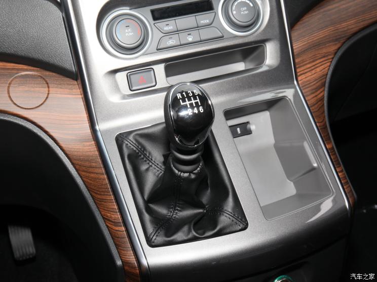 东风风行 菱智PLUS 2021款 旅行版