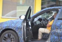 或配轻混系统 玛莎拉蒂Grecale内饰谍照-深圳汽车网