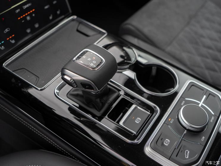 一汽红旗 红旗HS7 2021款 2.0T DCT两驱智联旗畅版 一汽红旗 红旗HS7 2021款 2.0T DCT两驱智联旗畅版