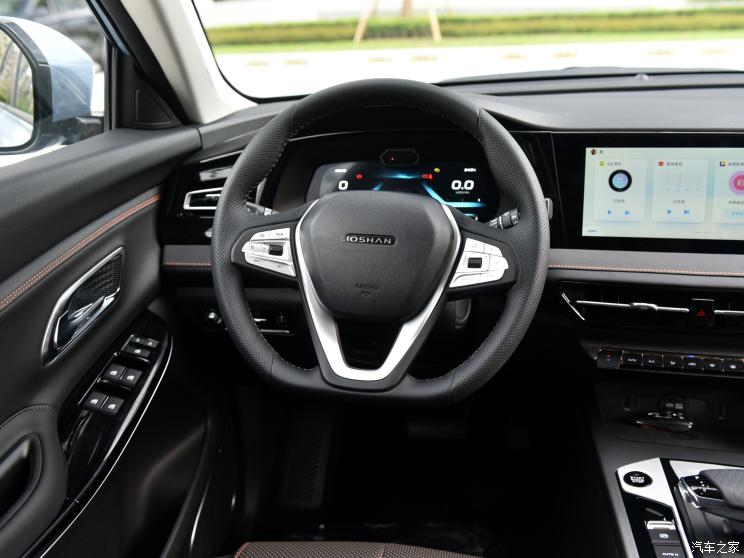 长安汽车 长安欧尚X7 PLUS 2022款 1.5T 蓝鲸版自动Geeker领航型 长安汽车 长安欧尚X7 PLUS 2022款 1.5T 蓝鲸版自动Geeker领航型