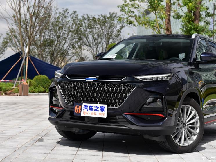 长安汽车 长安欧尚X7 PLUS 2022款 1.5T 蓝鲸版自动Geeker领航型 长安汽车 长安欧尚X7 PLUS 2022款 1.5T 蓝鲸版自动Geeker领航型