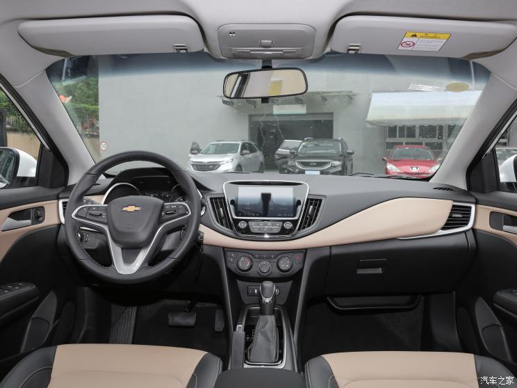 上汽通用雪佛兰 科鲁泽 2021款 320 自动悦享天窗版 上汽通用雪佛兰 科鲁泽 2021款 320 自动悦享天窗版