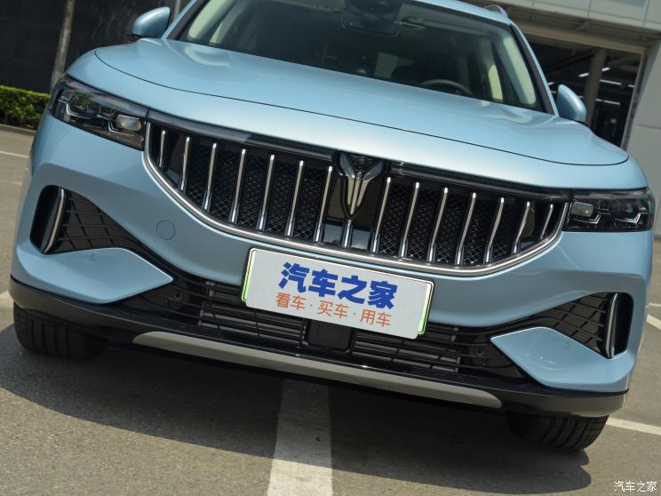 岚图汽车 岚图FREE 2021款 四驱增程版 岚图汽车 岚图FREE 2021款 四驱增程版