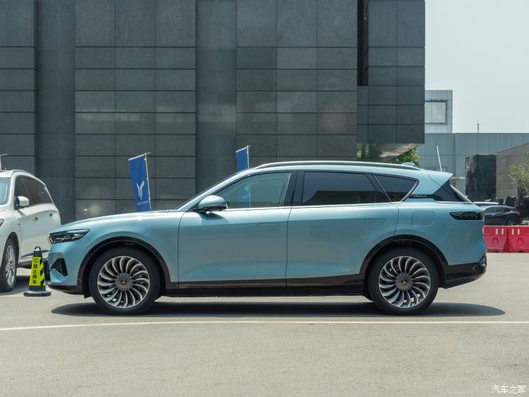 岚图汽车 岚图FREE 2021款 四驱增程版 岚图汽车 岚图FREE 2021款 四驱增程版