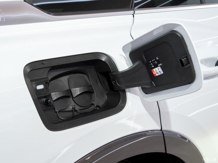 上汽奥迪 奥迪Q5 e-tron 2021款 50 e-tron quattro 上汽奥迪 奥迪Q5 e-tron 2021款 50 e-tron quattro