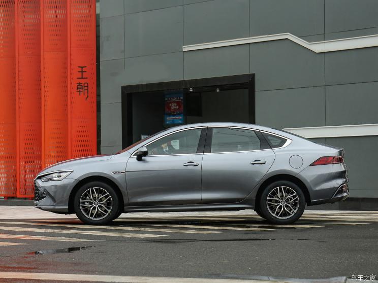 比亚迪 秦PLUS 2021款 DM-i 120KM 旗舰型 比亚迪 秦PLUS 2021款 DM-i 120KM 旗舰型