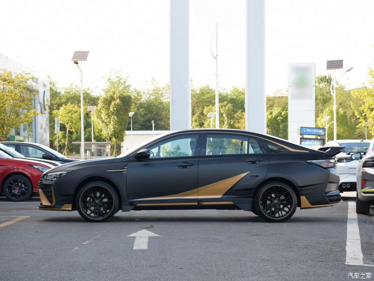 东风乘用车 奕炫MAX 2021款 暗夜版 东风乘用车 奕炫MAX 2021款 暗夜版