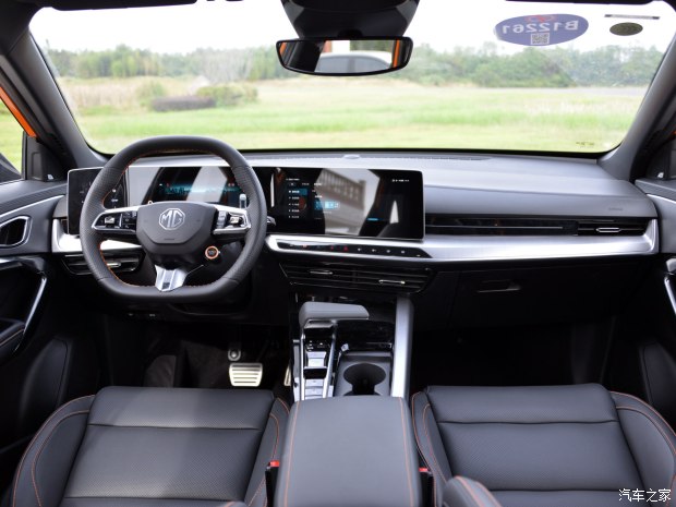 上汽集团 MG ONE 2022款 α-数智运动系列 1.5T 进阶版 上汽集团 MG ONE 2022款 α-数智运动系列 1.5T 进阶版