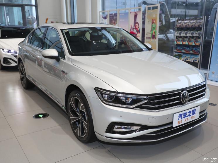 一汽-大众 迈腾 2021款 330TSI DSG 30周年纪念版 一汽-大众 迈腾 2021款 330TSI DSG 30周年纪念版