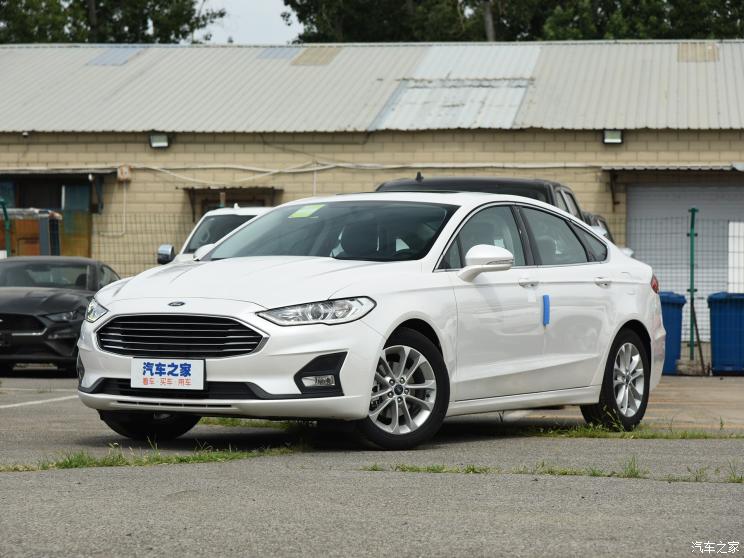 长安福特 蒙迪欧 2020款 EcoBoost 180 时尚型 长安福特 蒙迪欧 2020款 EcoBoost 180 时尚型