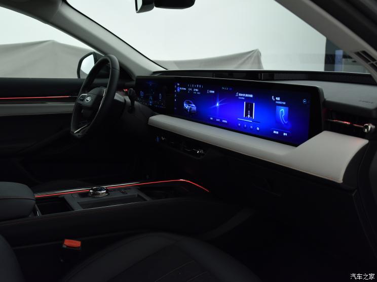 长安福特 蒙迪欧 2022款 EcoBoost 245 至尊型 长安福特 蒙迪欧 2022款 EcoBoost 245 至尊型