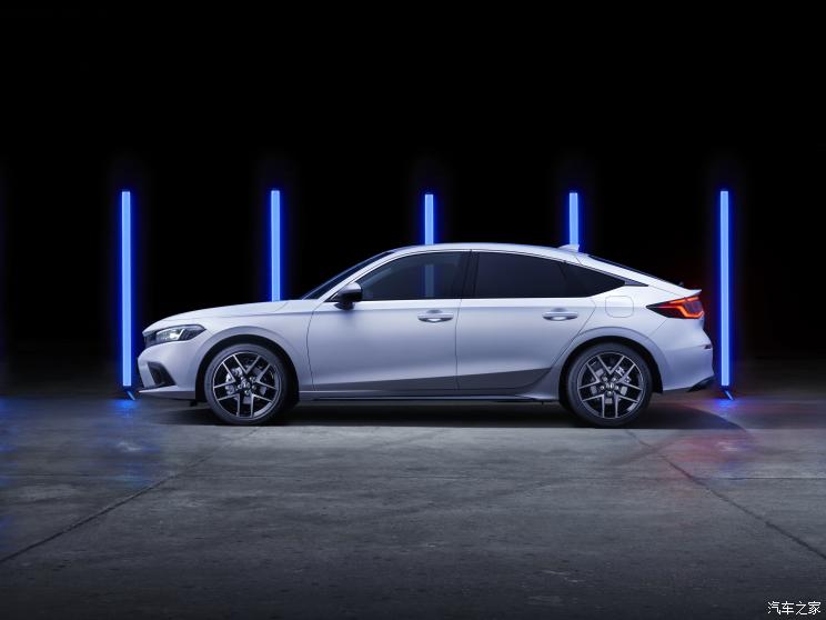 本田(进口) 思域(进口) 2022款 两厢 e:HEV 欧洲版