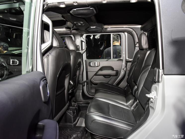 Jeep(进口) 角斗士 2022款 先行版 Jeep(进口) 角斗士 2022款 先行版