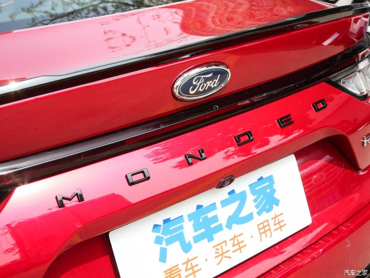 长安福特 蒙迪欧 2022款 EcoBoost 245 ST-Line 长安福特 蒙迪欧 2022款 EcoBoost 245 ST-Line
