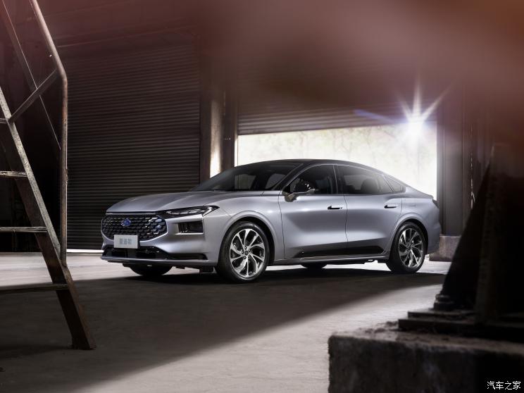 长安福特 蒙迪欧 2022款 EcoBoost 245 至尊型 长安福特 蒙迪欧 2022款 EcoBoost 245 至尊型