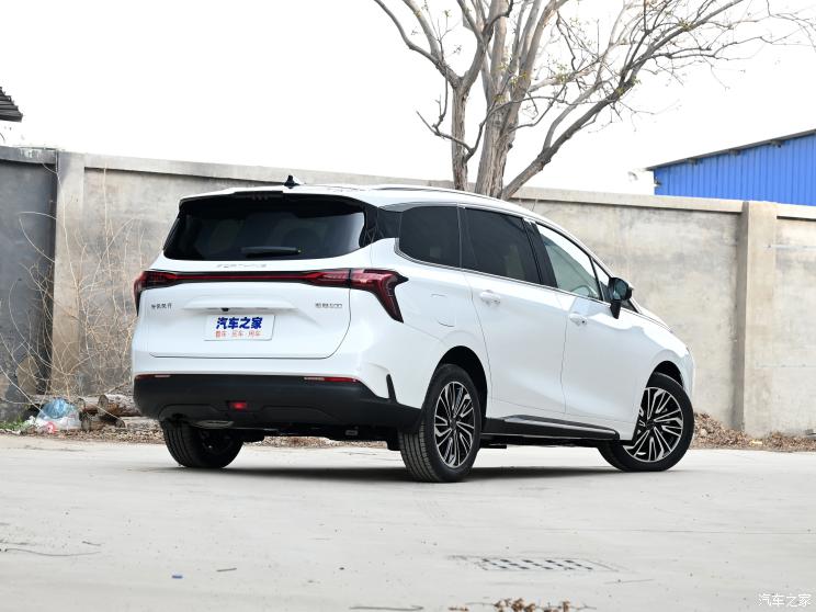 东风风行 风行・游艇 2022款 逐浪版