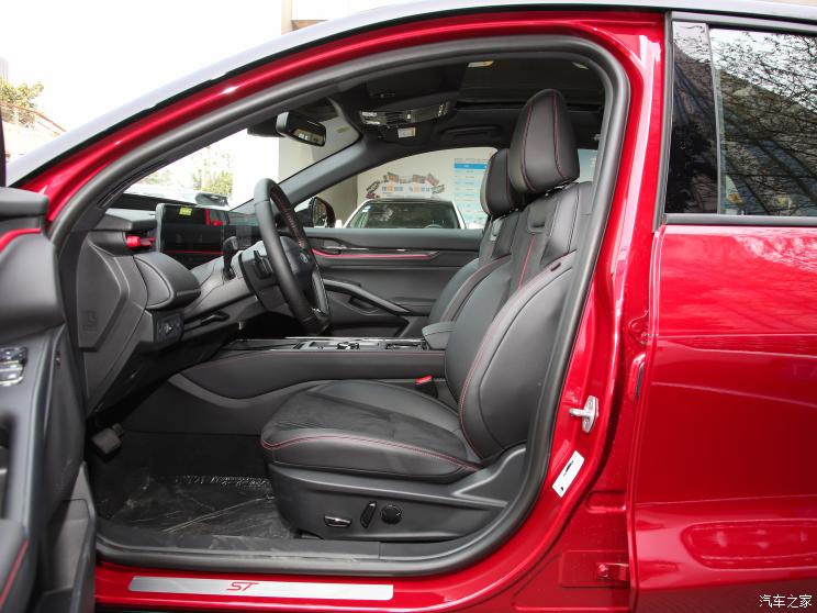 长安福特 蒙迪欧 2022款 EcoBoost 245 ST-Line 长安福特 蒙迪欧 2022款 EcoBoost 245 ST-Line