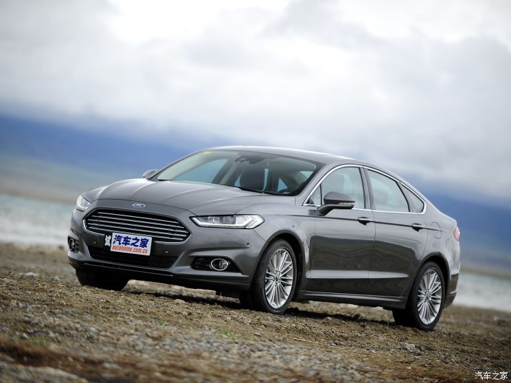 长安福特 蒙迪欧 2013款 2.0L GTDi240旗舰型 长安福特 蒙迪欧 2013款 2.0L GTDi240旗舰型