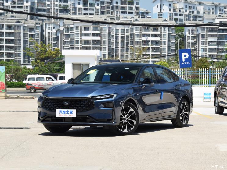 长安福特 蒙迪欧 2022款 EcoBoost 245 ST-Line 长安福特 蒙迪欧 2022款 EcoBoost 245 ST-Line