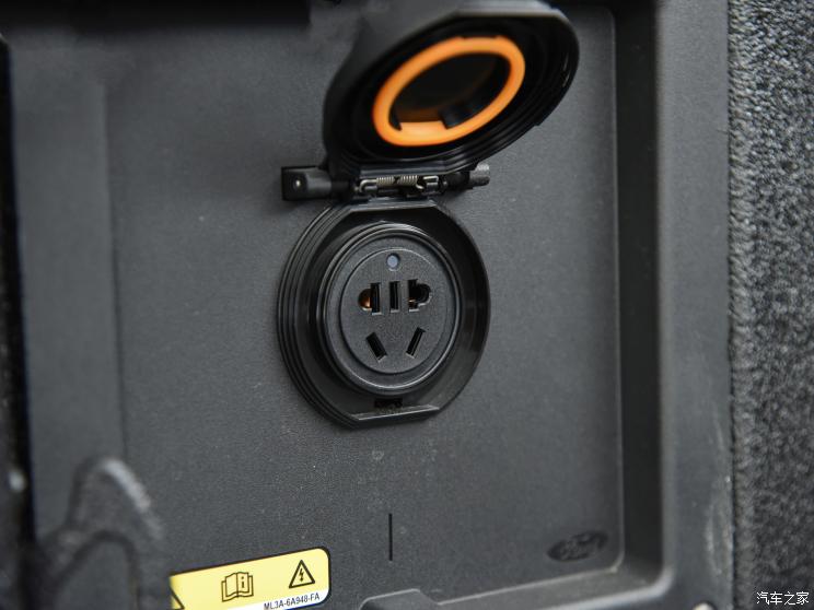 福特(进口) 福特F-150 2022款 3.5T 猛禽 福特(进口) 福特F-150 2022款 3.5T 猛禽