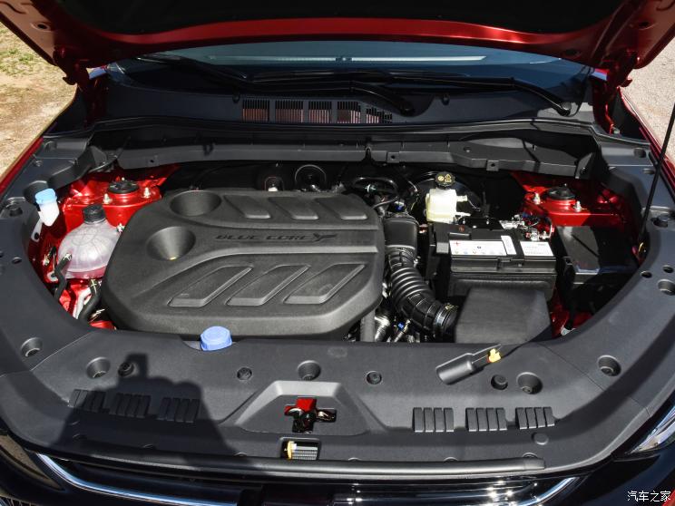 长安汽车 长安欧尚X7 PLUS 2022款 1.5T 蓝鲸自动红版 长安汽车 长安欧尚X7 PLUS 2022款 1.5T 蓝鲸自动红版