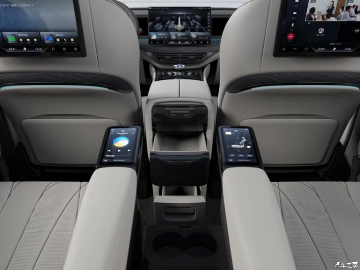 腾势汽车 腾势D9 2022款 基本型 腾势汽车 腾势D9 2022款 基本型