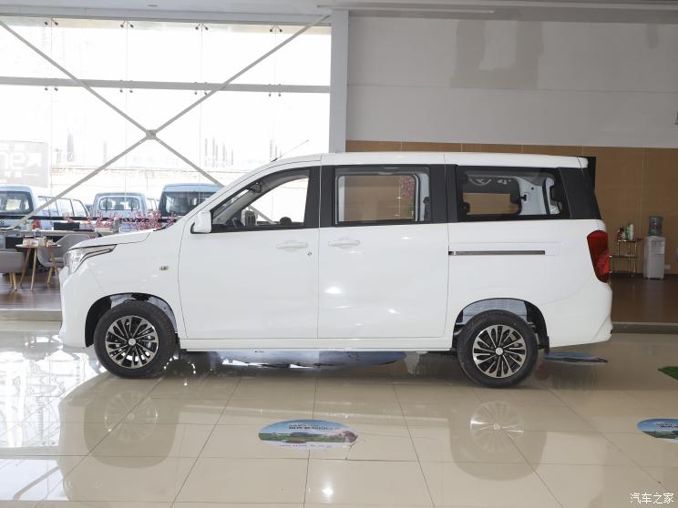 东风小康 风光380 2022款 1.5L 舒适型客车(钢板弹簧)5座 东风小康 风光380 2022款 1.5L 舒适型客车(钢板弹簧)5座