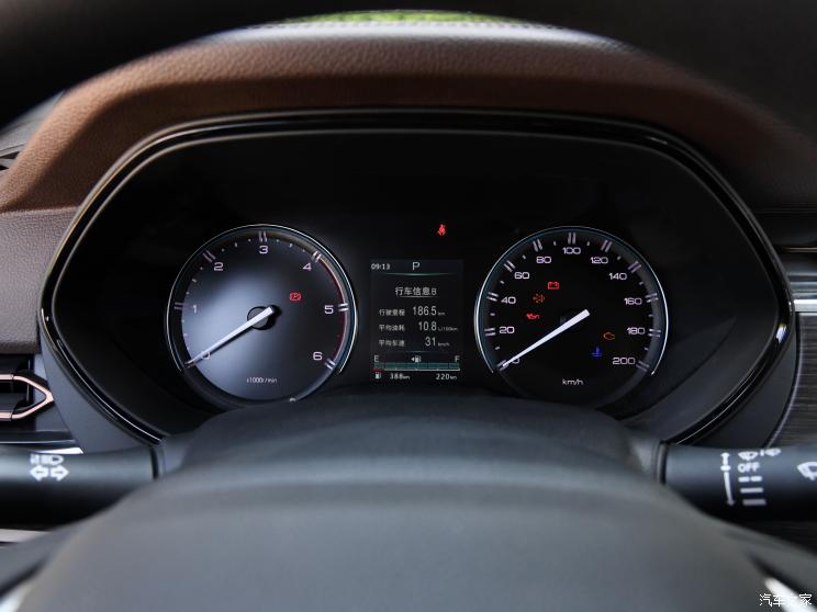 郑州日产 锐骐7 2022款 2.3T自动四驱柴油旗舰型M9T 郑州日产 锐骐7 2022款 2.3T自动四驱柴油旗舰型M9T