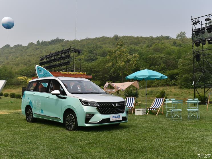 上汽通用五菱 五菱佳辰 2022款 1.5T CVT尊享旗舰型 上汽通用五菱 五菱佳辰 2022款 1.5T CVT尊享旗舰型